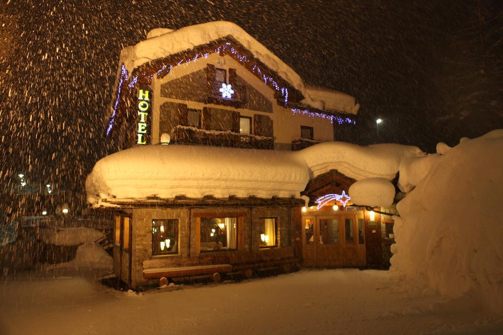 Hotel Stella Del Nord Courmayeur Exterior foto